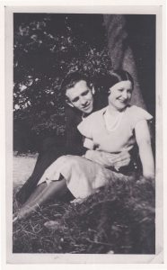 Photographie de mariage des parents de Marcel Tenenbaum en 1930 à Bruxelles.