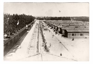 Vue sur les baraquements du camp de concentration de Dachau. Allemagne